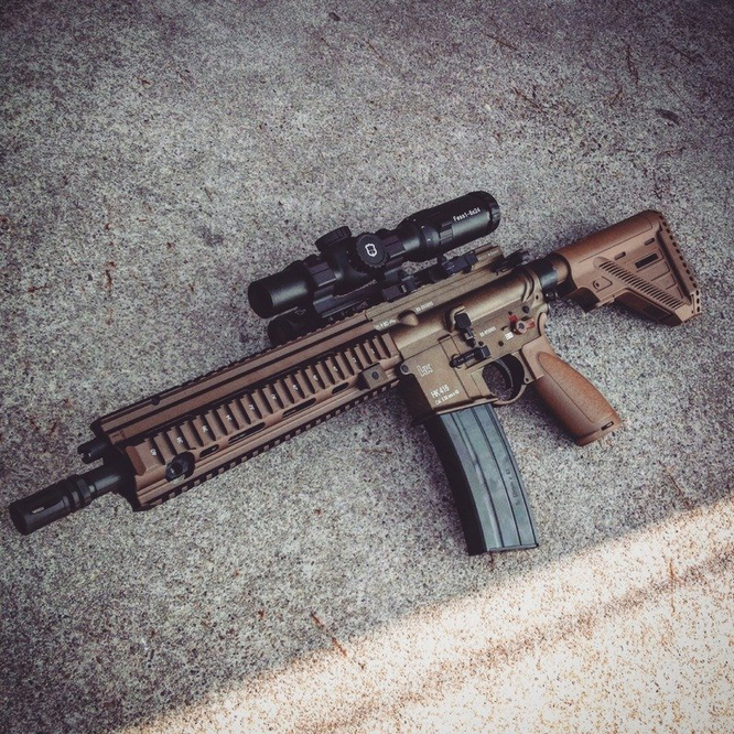 Puškohled Fess 1-6X24