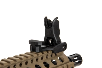 Replika karabinka Daniel Defense® MK18 SA-E19 EDGE™ - Half-Tan