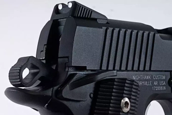 Pistola de airsoft Nighthawk Covert Ops