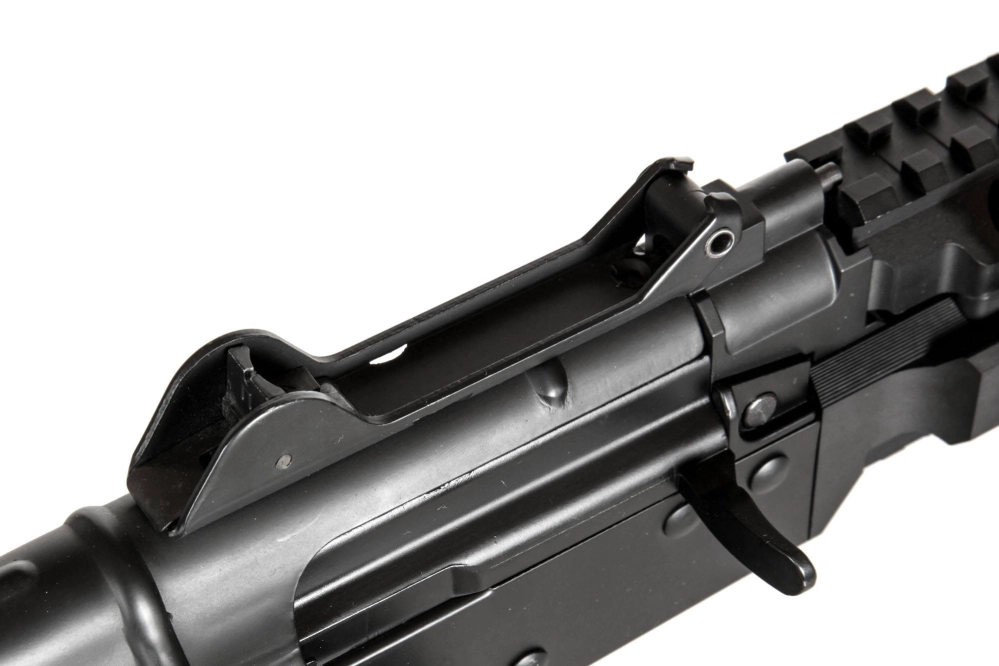 020 Assault Rifle Replica