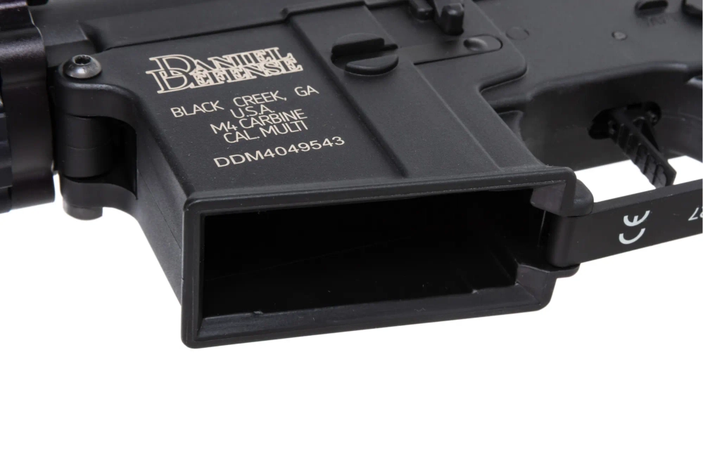Karabinek ASG Specna Arms Daniel Defense® RIS III 12.5'' SA-C28 CORE™ HAL ETU™ Gen.2 Czarny