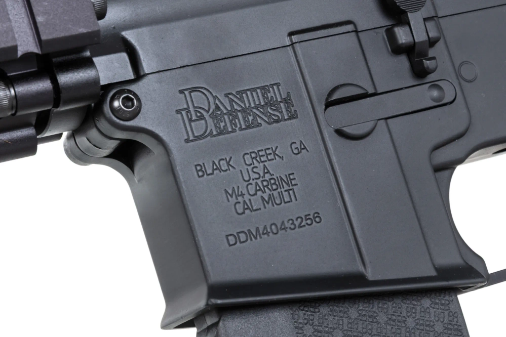 Specna Arms Daniel Defense® MK18 SA-P26 Prime™ Aster II ETU airsoft Carabina con motor brushless de un solo disparo Negro