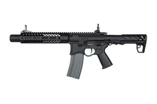Seekins Precision 9" SBR8 karabijn replica met onderdrukker - Zwart
