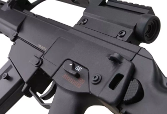 Airsoftová zbraň puškaka JG1538 V2 - černá