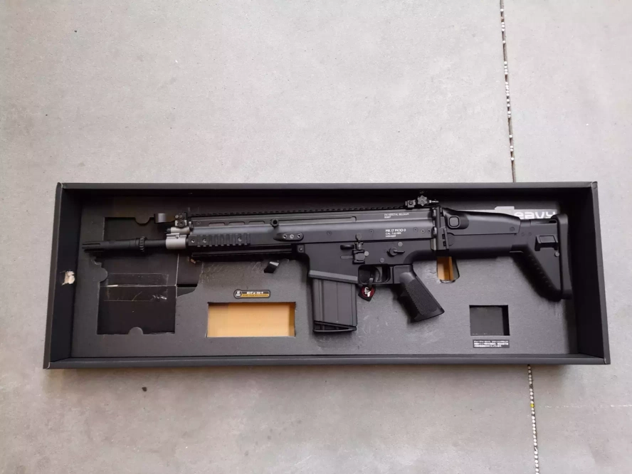 MK17 Next Gen carbine replica - black (OUTLET)