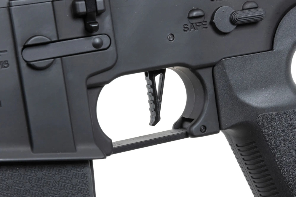 Specna Arms RRA SA-E04 EDGE™ HAL ETU™ ASG Karabijn Zwart