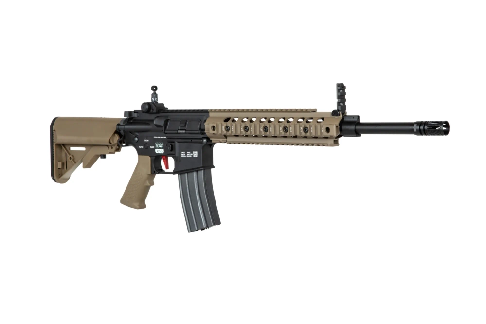 Replika karabinka SA-B03 ONE™ TITAN™ V2 Custom - Half-Tan