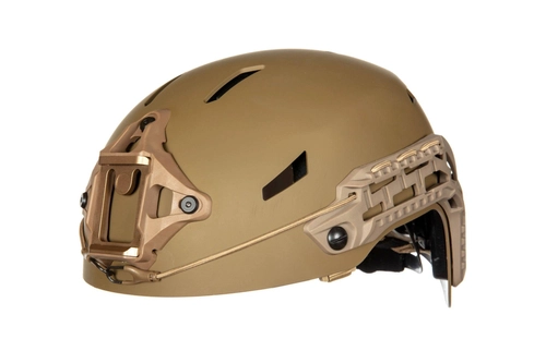 Réplique du casque Caiman Bump (L/XL) - Terre sombre