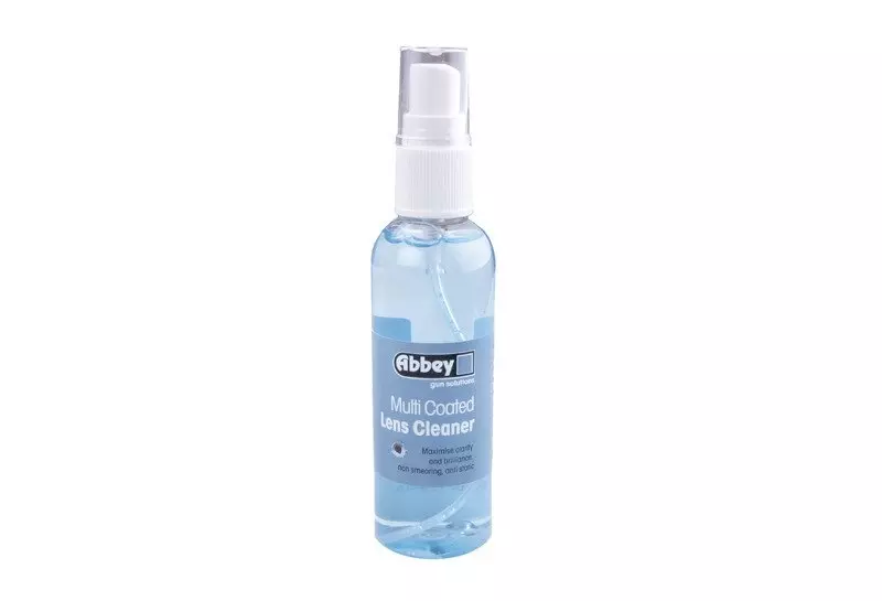 Lens cleaning agent