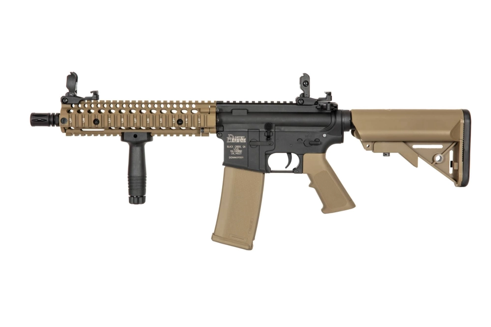 El fusil de airsoft Daniel Defense® MK18 SA-C19 CORE™ X-ASR™- Half-tan