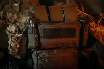 Taktická vesta Univerzální Chest rig Wenator+ Coyote Brown