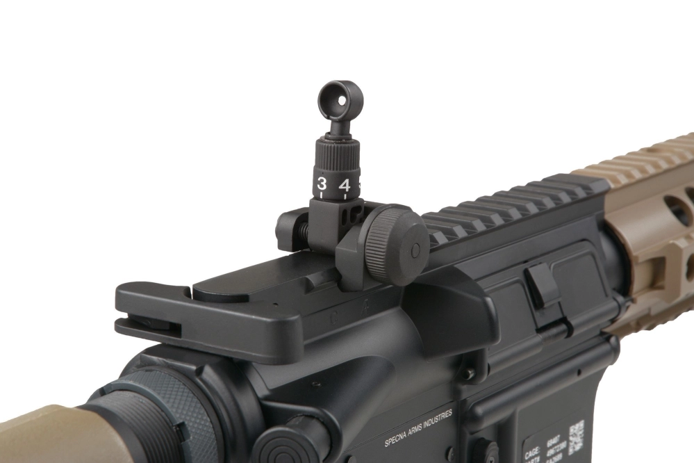 Replika karabinka SA-B03 ONE™ SAEC™ System - Half Tan