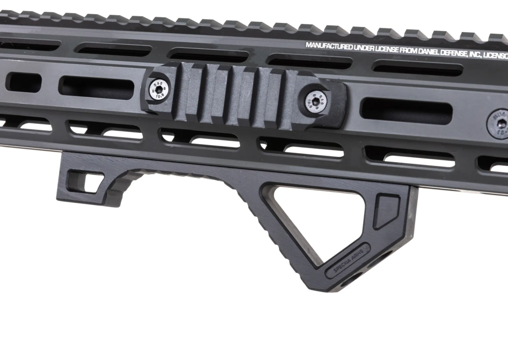 Specna Arms Daniel Defense® airsoft carbine RIS III 12.5'' SA-C28 CORE™ HAL ETU™ Gen.2 Grey