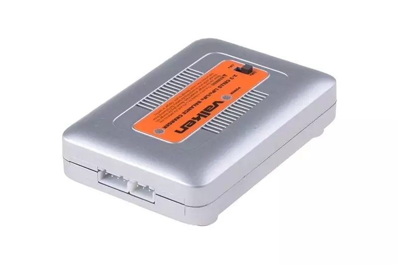 Speedloader basé sur un microprocesseur avec équilibreur de cellules LiPo/LiFe 2-3