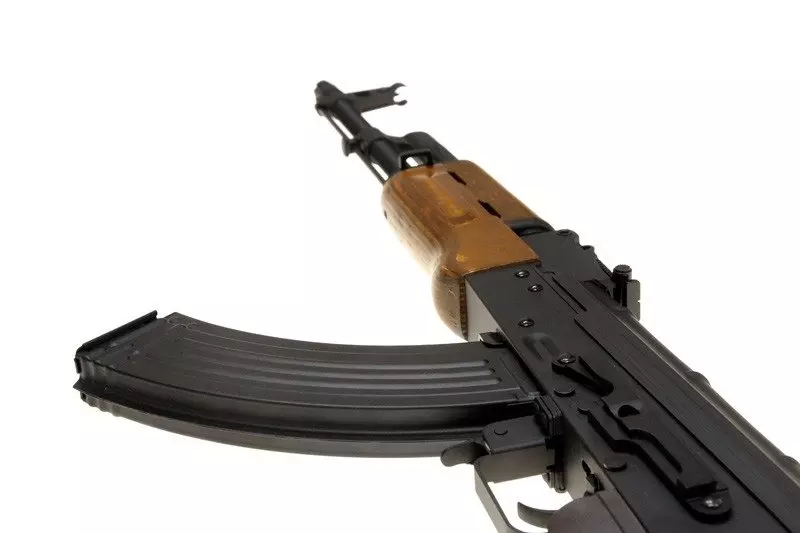 CM048M replica