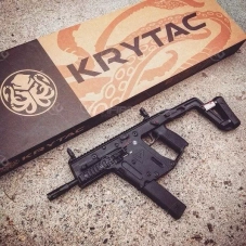 Réplique de la mitraillette KRISS Vector