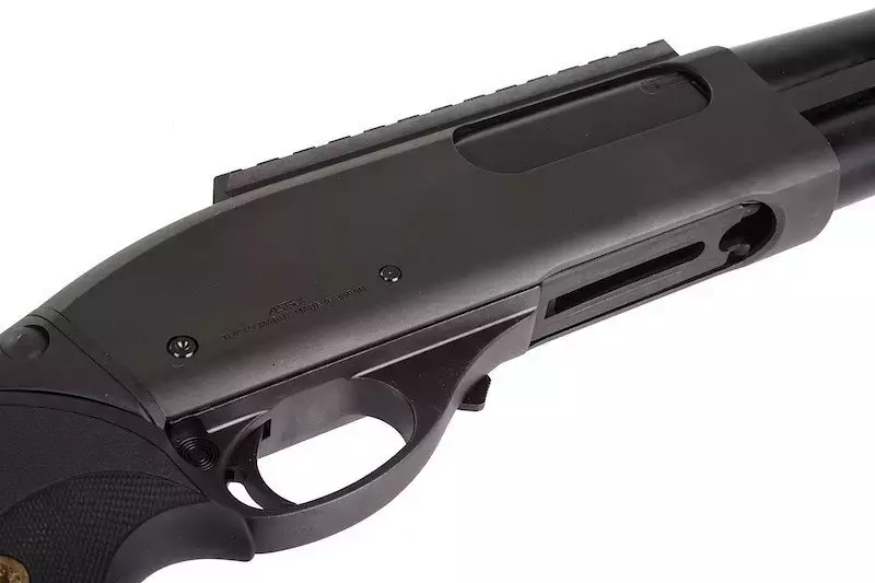 M870 Breacher shotgun replica