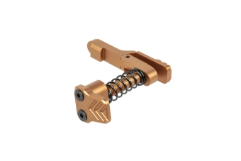 Aluminiowy zwalniacz magazynka Maxx Model Advanced typu A do replik MTW M4 Flat Dark Earth