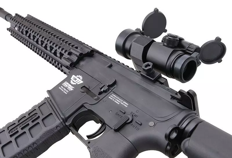 CM16 R8-L Carbine Replica - Black