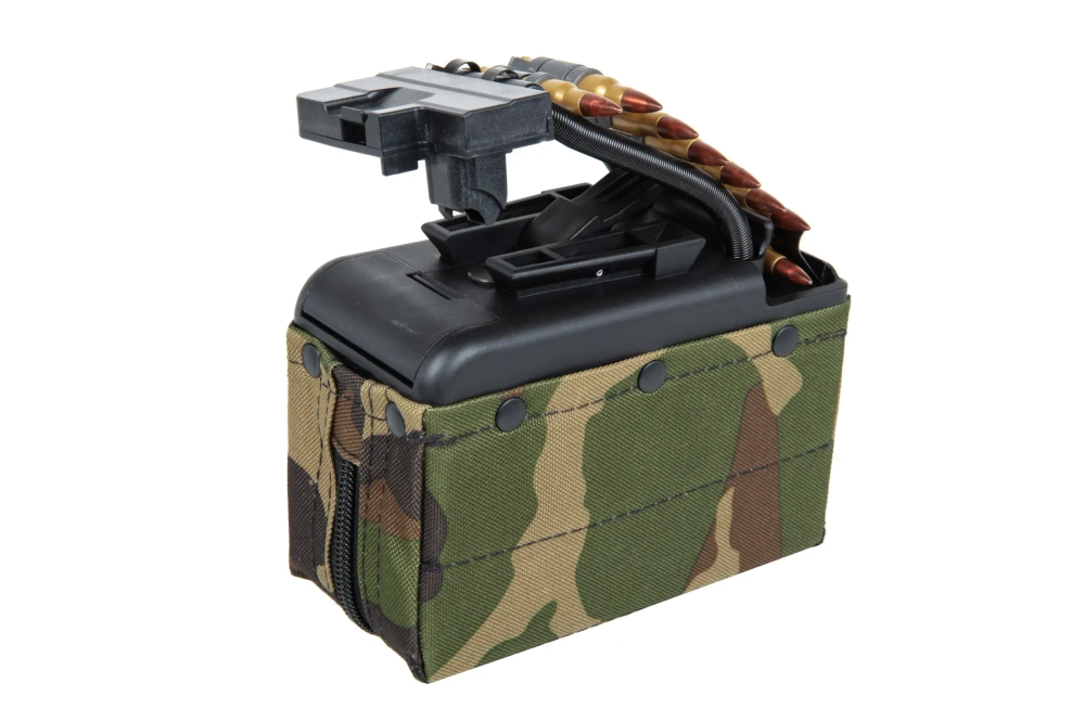 Elektrický krabicový zásobník A&amp;K na 2 000 nábojů pro repliky typu M249 s imitací munice Woodland