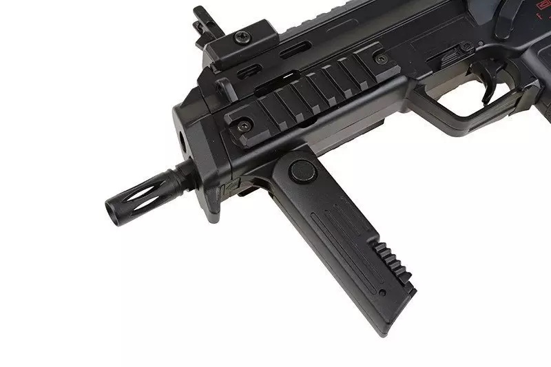 R4 submachine gun replica (Metal Version)