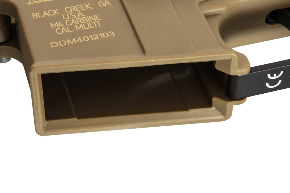 SA-C19 CORE™Daniel Defense® karabijnreplica - Volledig bruin