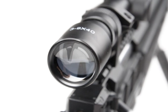 Airsoftová odstřelovací puška MB4408D - s optikou a dvojnožkou - černá