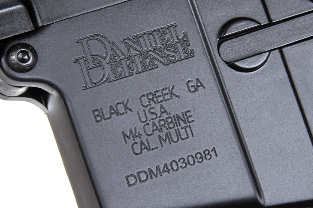 Specna Arms Daniel Defense® M4A1 SA-E26 EDGE™ HAL ETU™ airsoft Carbine Noir