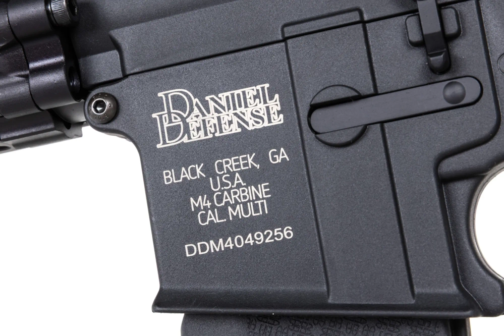 Specna Arms Daniel Defense® RIS III 10.5'' SA-C27 CORE™ HAL ETU™ Gen.2 airsoft Carbine Negro