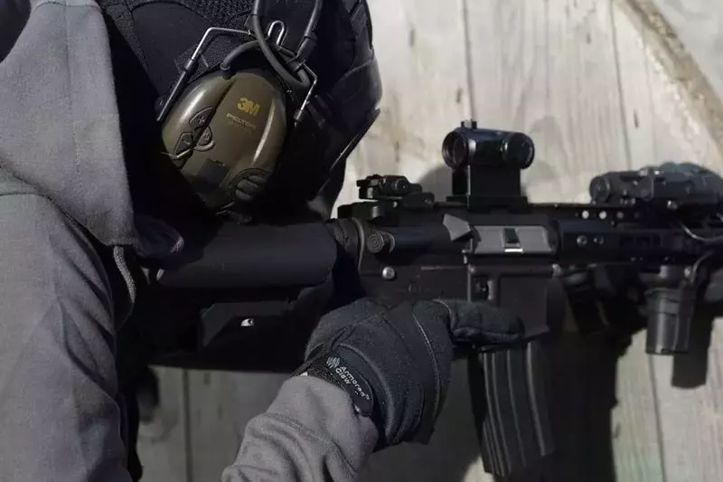 Replika celownika kolimatorowego Compact III (montaż wysoki + niski)  - czarna