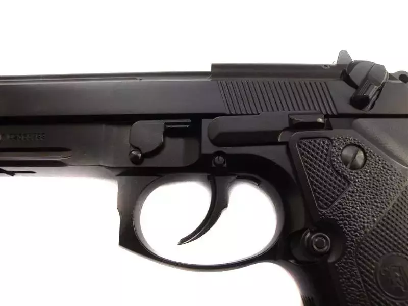 Pistola de airsoft M9 VE (green gas)