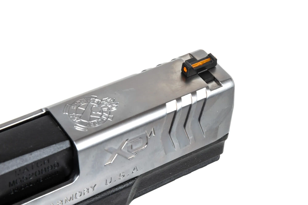 Pistola Cybergun x Springfield XDM 3.8" Compact airsoft Negro y plata