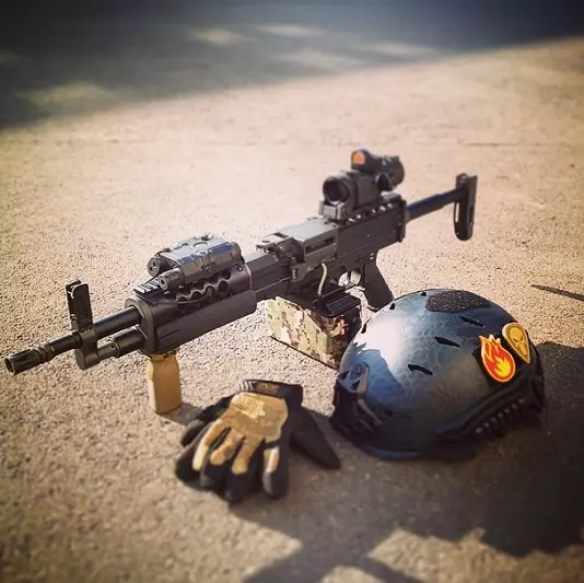 Réplica luz ametralladora LMG