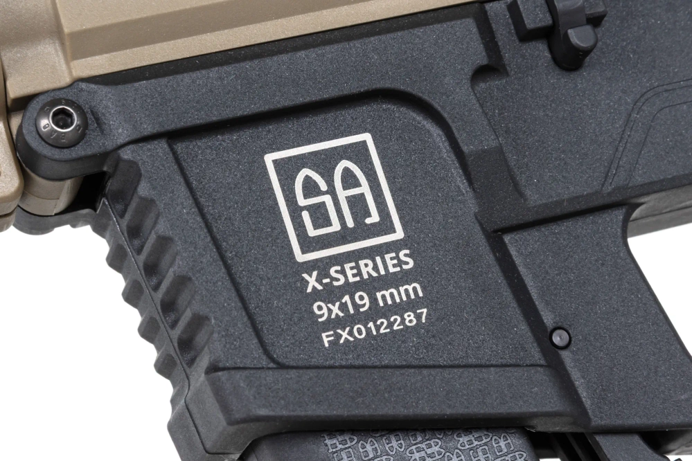 Specna Arms SA-FX02 FLEX™ BLDC™ HAL ETU Carabina airsoft half-tan Gen.2