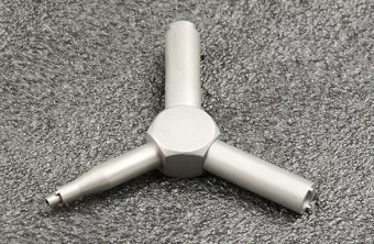 Magazine valve key