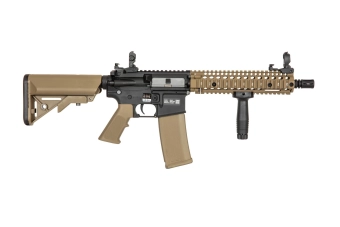 El fusil de airsoft Daniel Defense® MK18 SA-C19 CORE™ X-ASR™- Half-tan