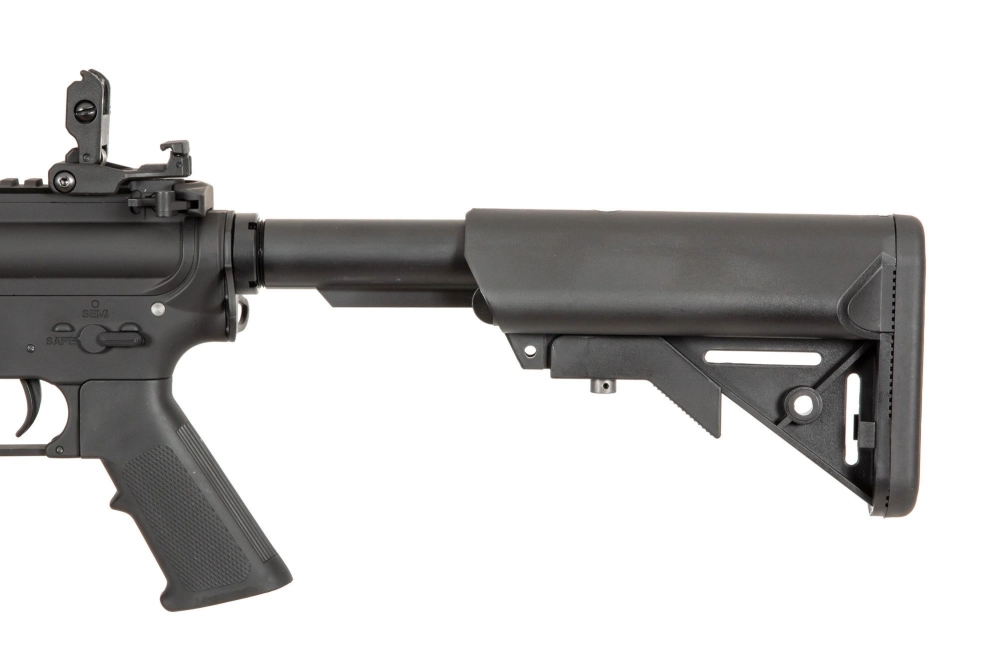 Replika karabinka Daniel Defense® MK18 SA-E19 EDGE™ - czarna