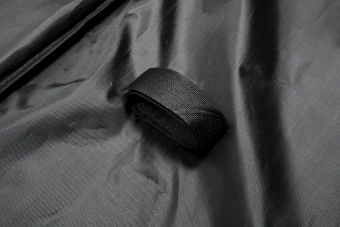 Laserem řezaný kryt 100 cm - černý