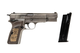 Replika pistoletu Browning Hi Power MK III - Corpo Wars (Bezimienni)