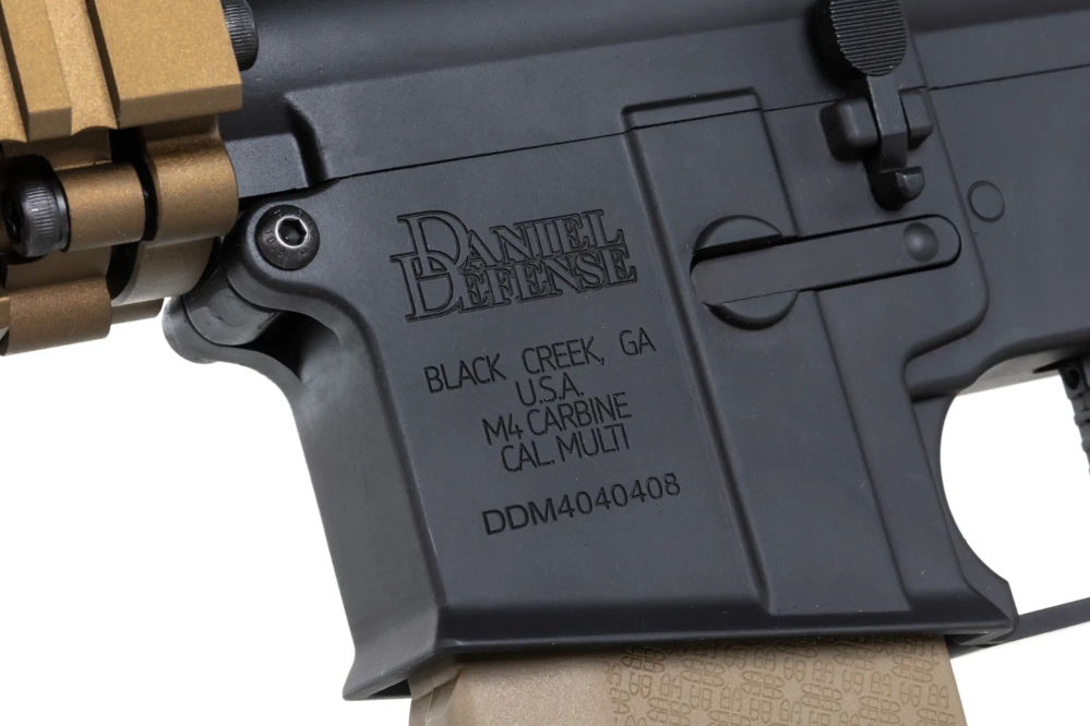 Specna Arms Daniel Defense® MK18 SA-E19 EDGE™ HAL ETU Carabina airsoft de un solo disparo Caos Bronce