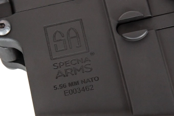 Airsoftová zbraň puškaka SA-E19 EDGE™ - černá