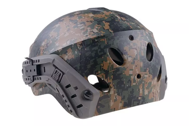 SFR helmet replica - Digital Woodland