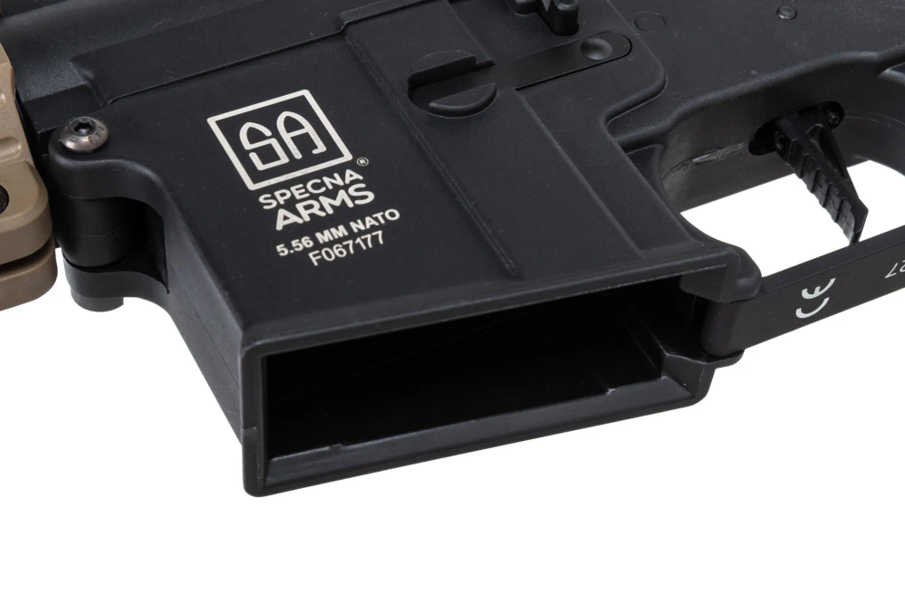 Specna Arms SA-F09 FLEX™ BLDC™ HAL ETU™ Gen. 2 Half-Tan ASG Karabijn