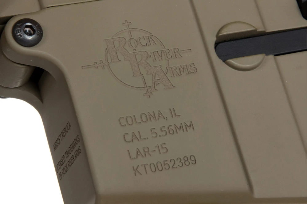 Replika karabinka SA-E07 EDGE™ Full-Tan - Light Ops Stock