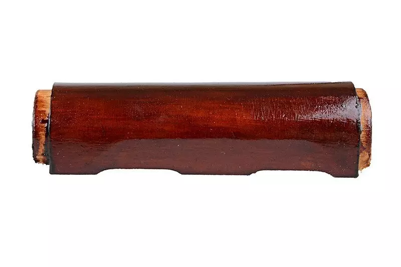 Dřevěný uzávěr trubky plynovéj pro zbraní typ AKS-74U