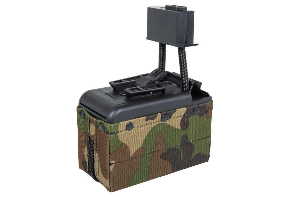 Elektrický zásobník A&K na 2000 kuliček pro repliky M249 Woodland