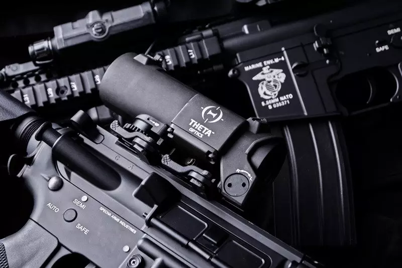 1-4x32F Scope - Black