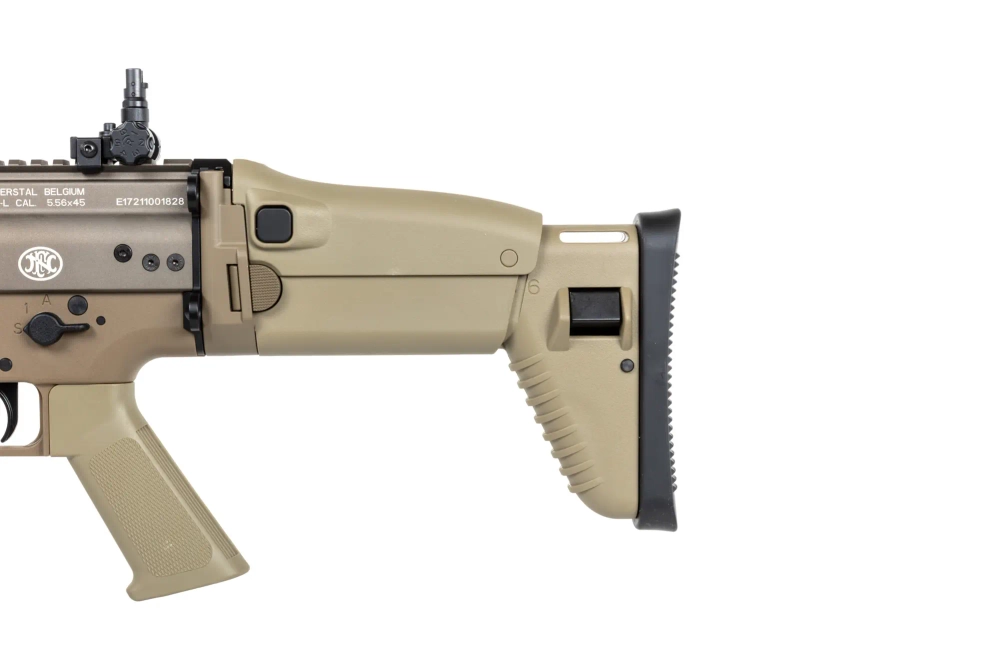 airsoft Cybergun x FN HERSTAL SCAR-L assault rifle with transport case Tan