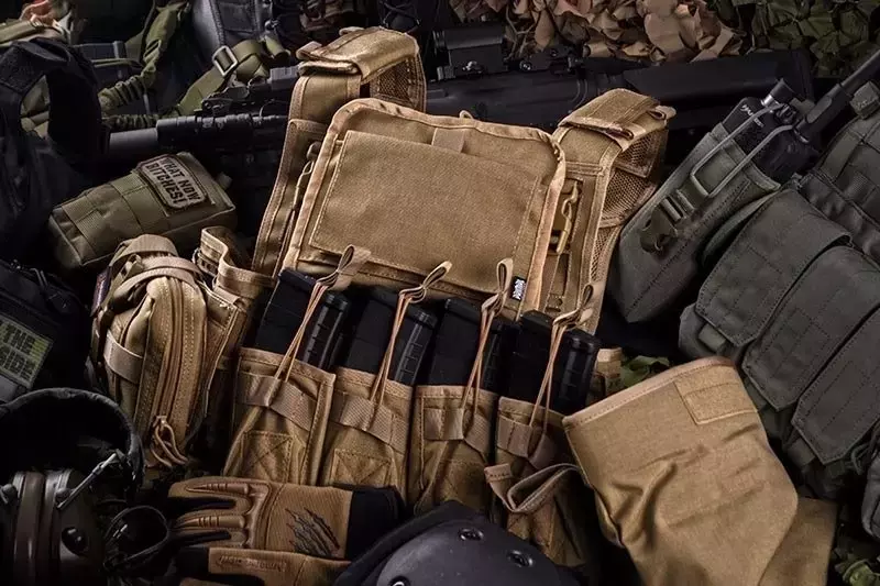 Light Laser-Cut Tactical Vest - Tan