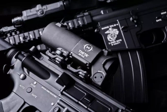 1-4x32F Scope - Black